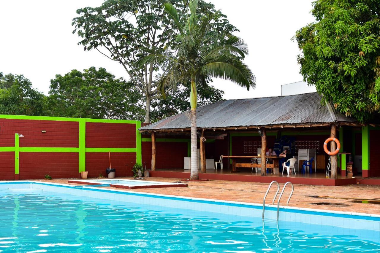 Palmas Park Hotel Y Restaurant Obligado Buitenkant foto